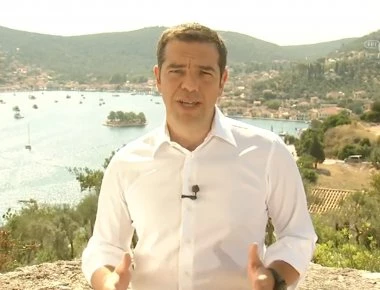 Φωτορεπόρτερ καταγγέλλει την απαγόρευση φωτογράφισης του διαγγέλματος- «Ηλίθιοι και ανίκανοι»